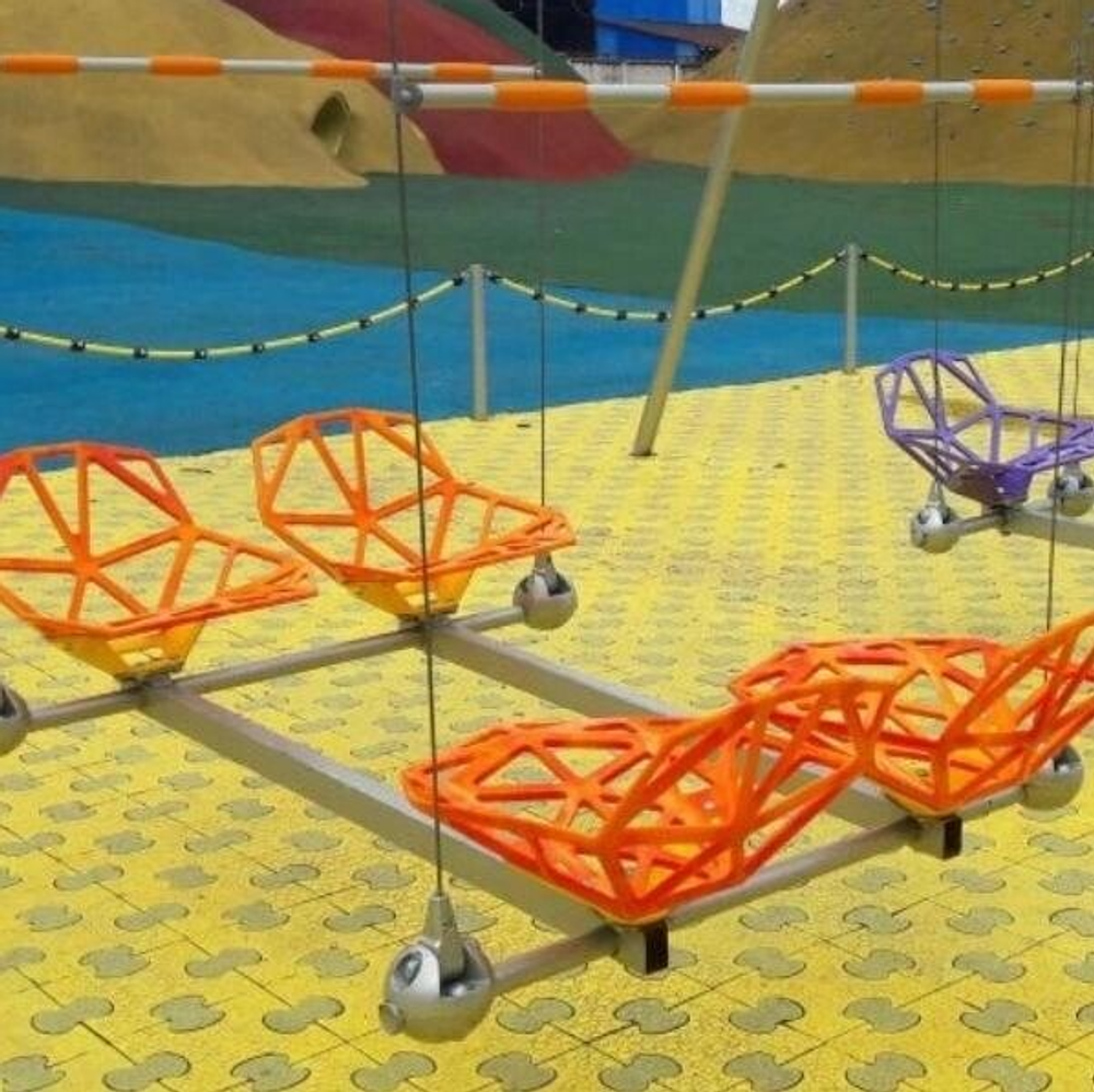 Качели парные сдвоенные непрозрачные высотой 500 см