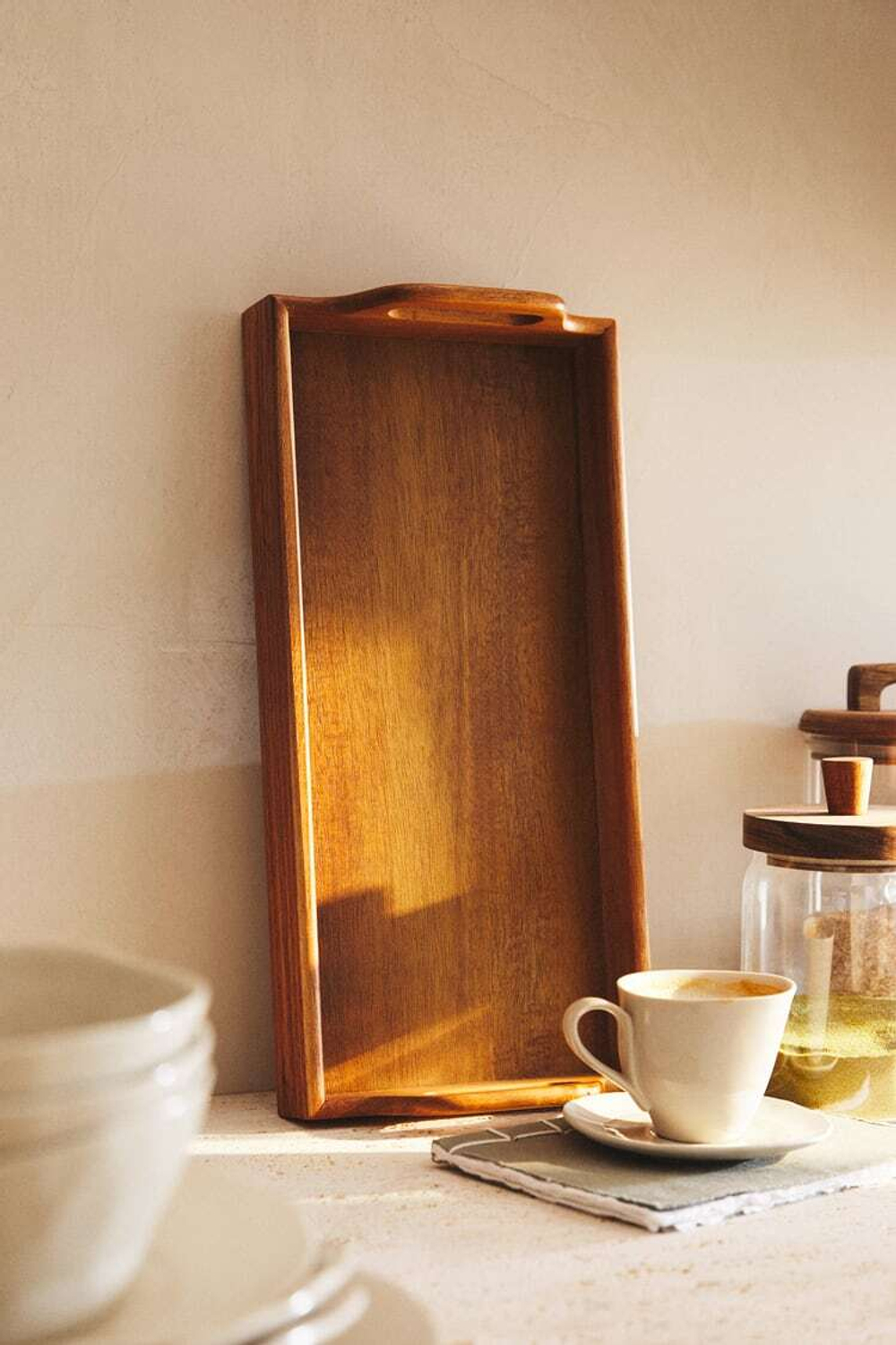 ZARA HOME ДЕРЕВЯННЫЙ ПОДНОС С РУЧКОЙ, СВЕТЛО-БЕЖЕВЫЙ