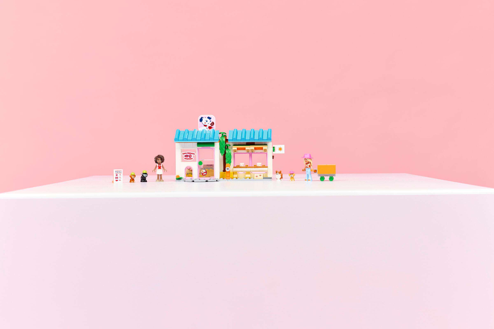 Конструктор LEGO Friends 42677 Dog Treats Bakery