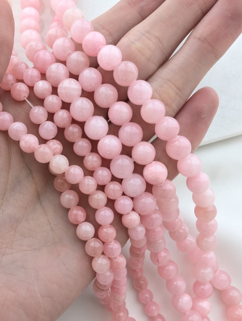 Нефрит розовый