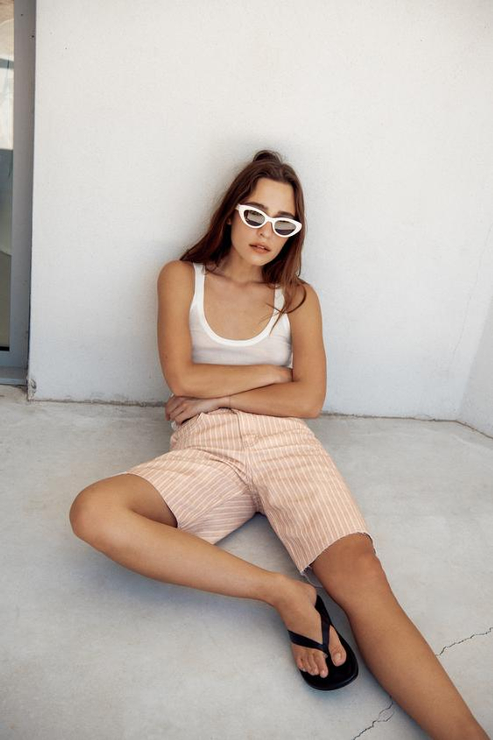 ZARA ДЖИНСОВЫЕ ШОРТЫ RELAXED СО СРЕДНЕЙ ПОСАДКОЙ — ZW COLLECTION, РОЗОВЫЙ