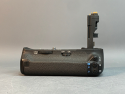 Canon BG-E9