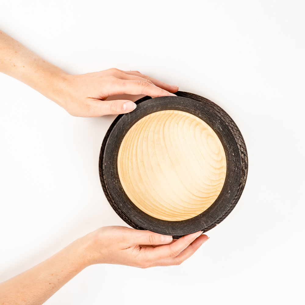 Набор деревянных тарелок из дерева сибирский кедр - 2 шт. TN78