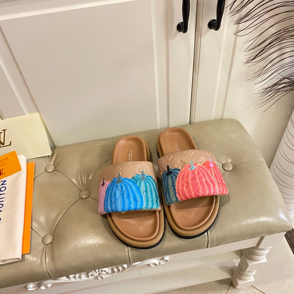 Louis Vuitton Pool Pillow Flat Comfort Mule
