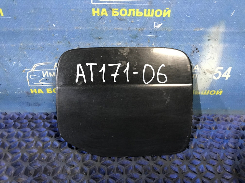 Лючок бензобака TOYOTA CARINA 1990