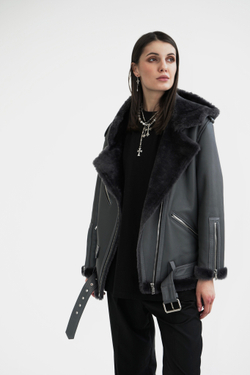 Дубленка серая с капюшоном