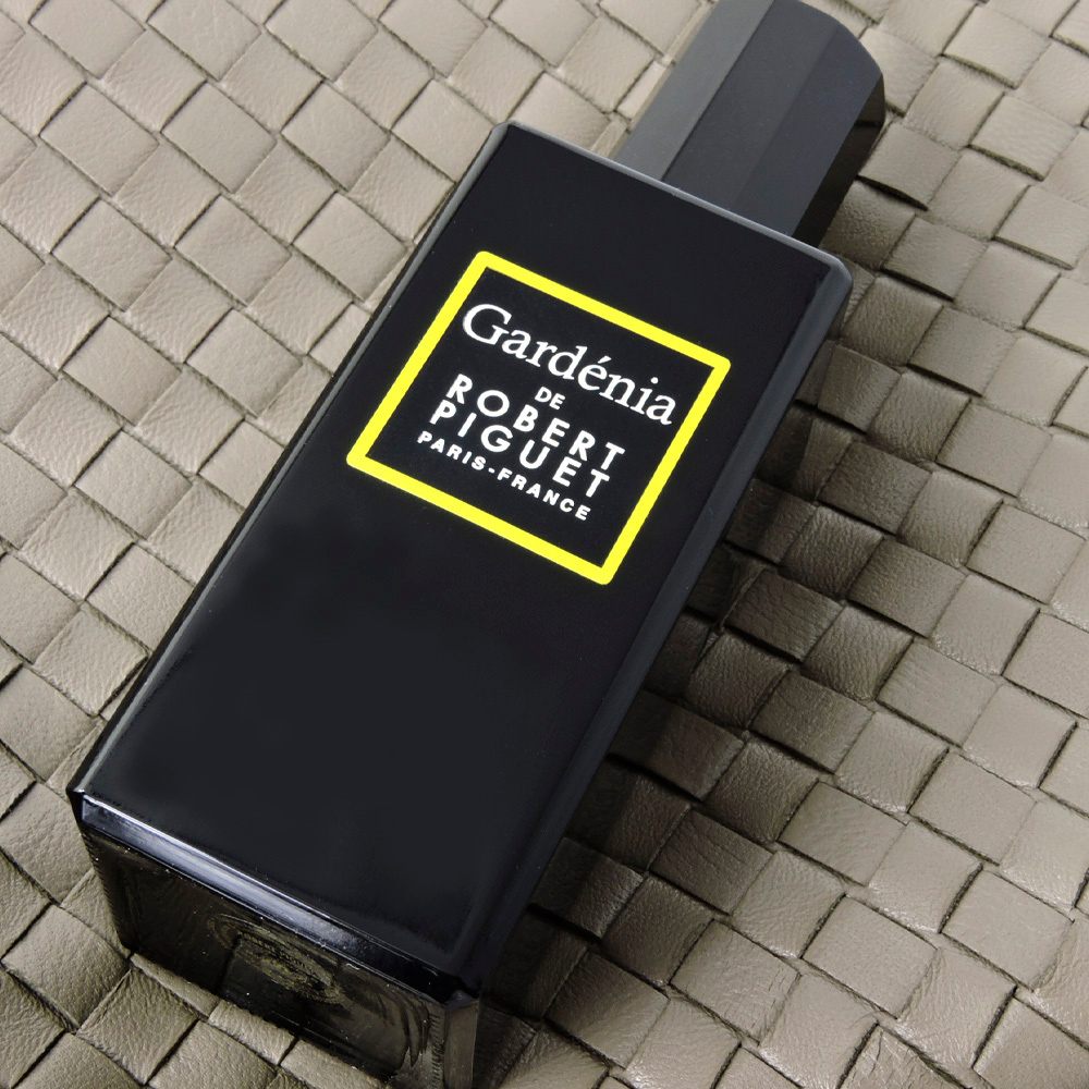 Gardenia de Robert Piguet — парфюмерная вода для женщин. Волнующий, чувственный, изысканный аромат для дам.