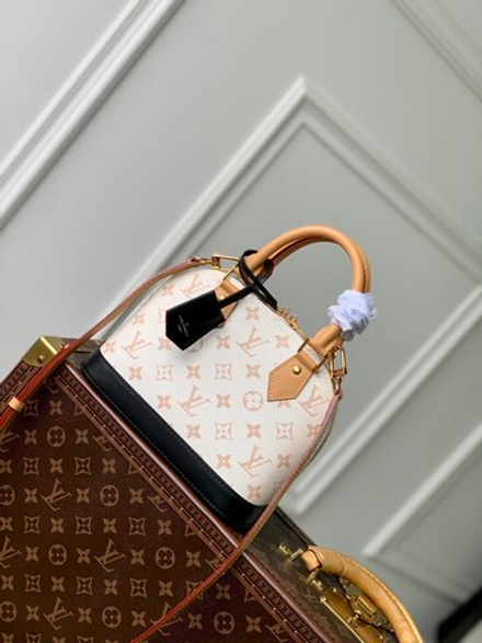 Louis Vuitton Alma BB