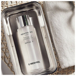 Пептидный тонер-эссенция д/зрелой кожи Medi Peel Peptide 9 Aqua Essence Toner 250 мл.