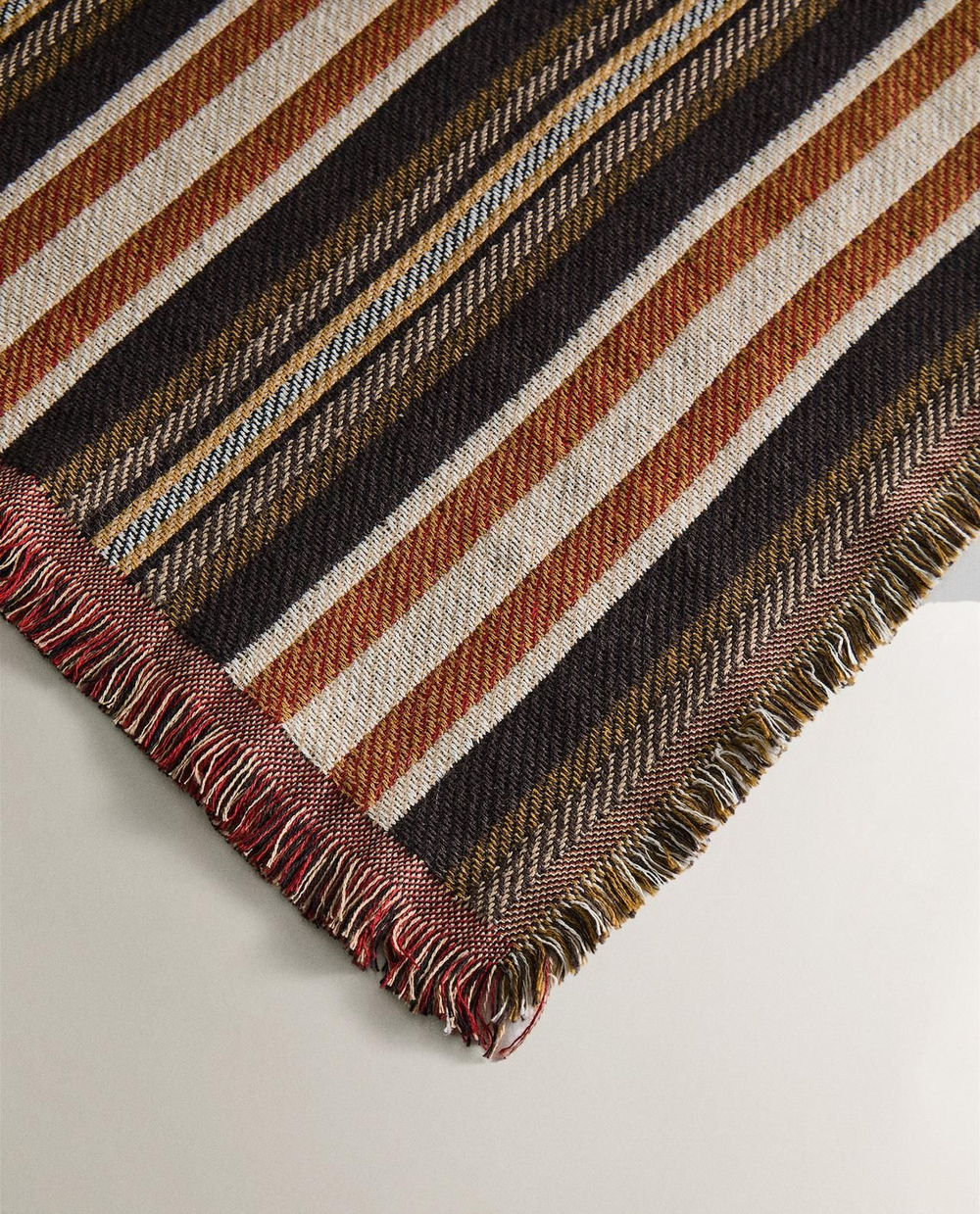 Zara Home - Хлопковое полосатое одеяло, коричневый, 140x190 см
