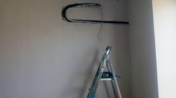 Установите кондиционер на этапе ремонта.   Выгода -30%