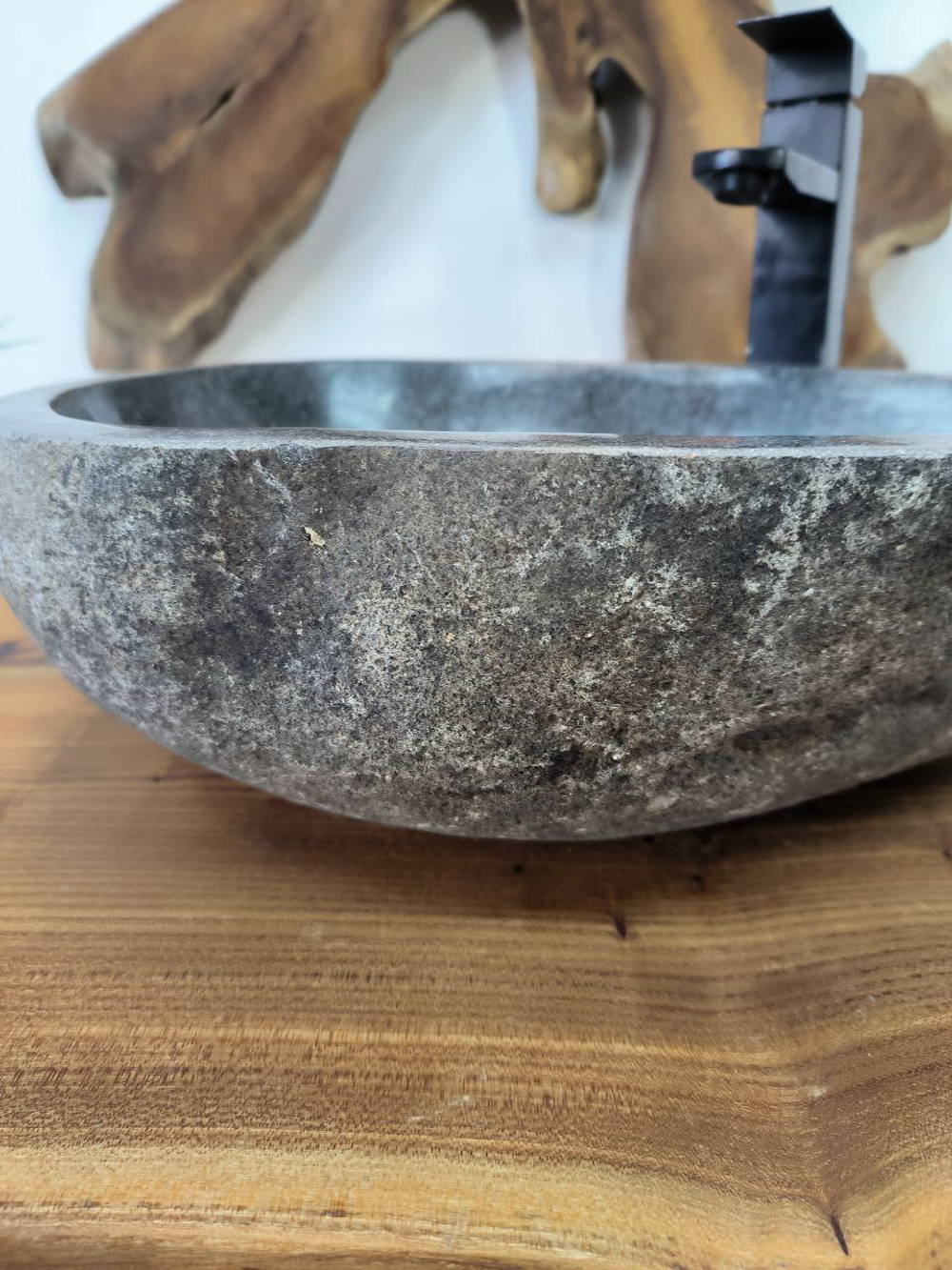 Раковина из речного камня RS-65862 47х37х15 из натурального камня