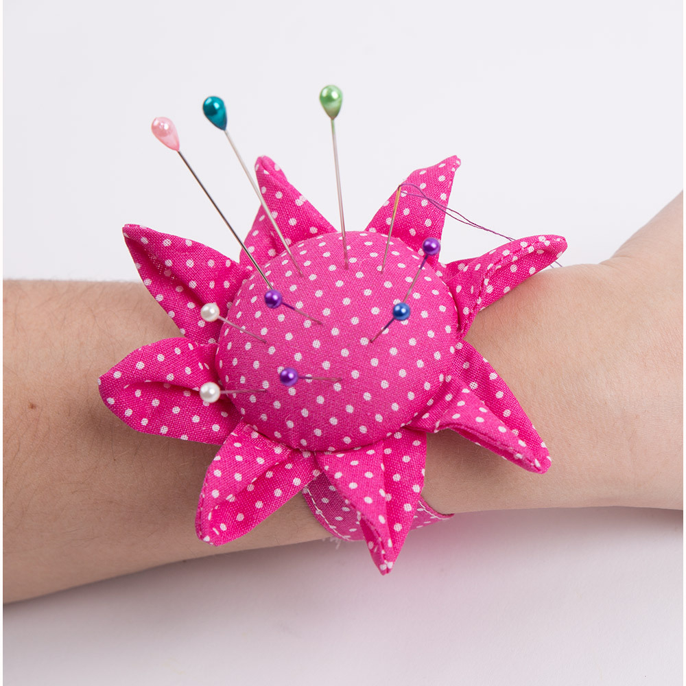 "Gamma" NDR-01 Подушечка для игл на руку 9 см в блистере "цветок"