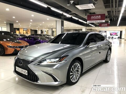 Lexus ES300h 7 Generation Executive (07.2021)