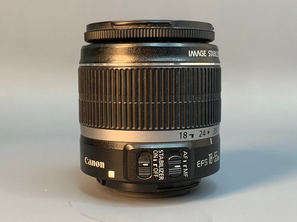 Canon 18-55mm 3.5-5.6 IS, нерабочий