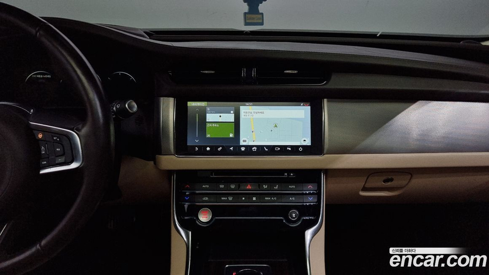 Jaguar XF (X260) 20d Portfolio AWD (11.2019)