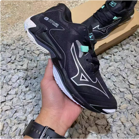 MIZUNO Wave Lightning Z8 (Black)