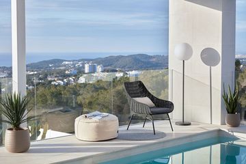 Веревочное кресло Abeli черного цвета La Forma Испания 