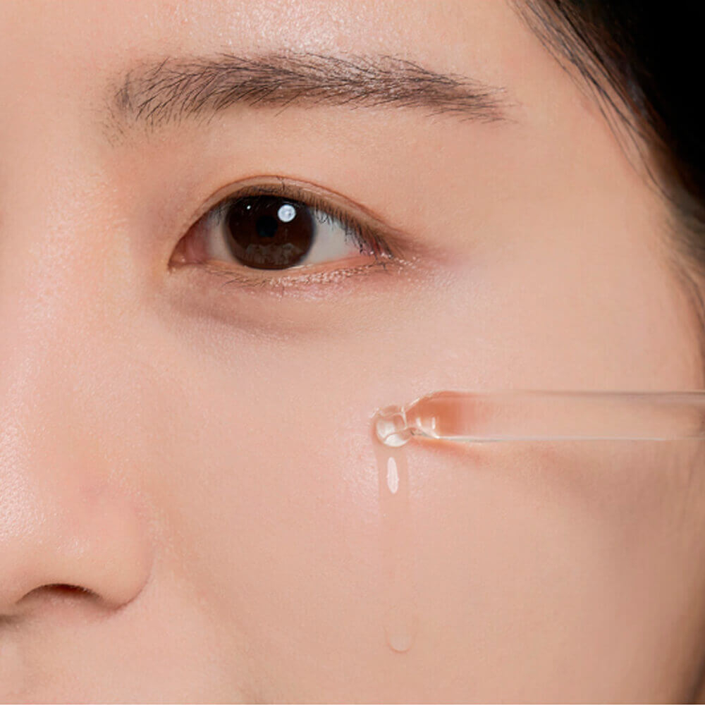 SKIN1004 MADAGASCAR CENTELLA TEA-TRICA RELIEF AMPOULE Успокаивающая ампула для проблемной кожи 100мл