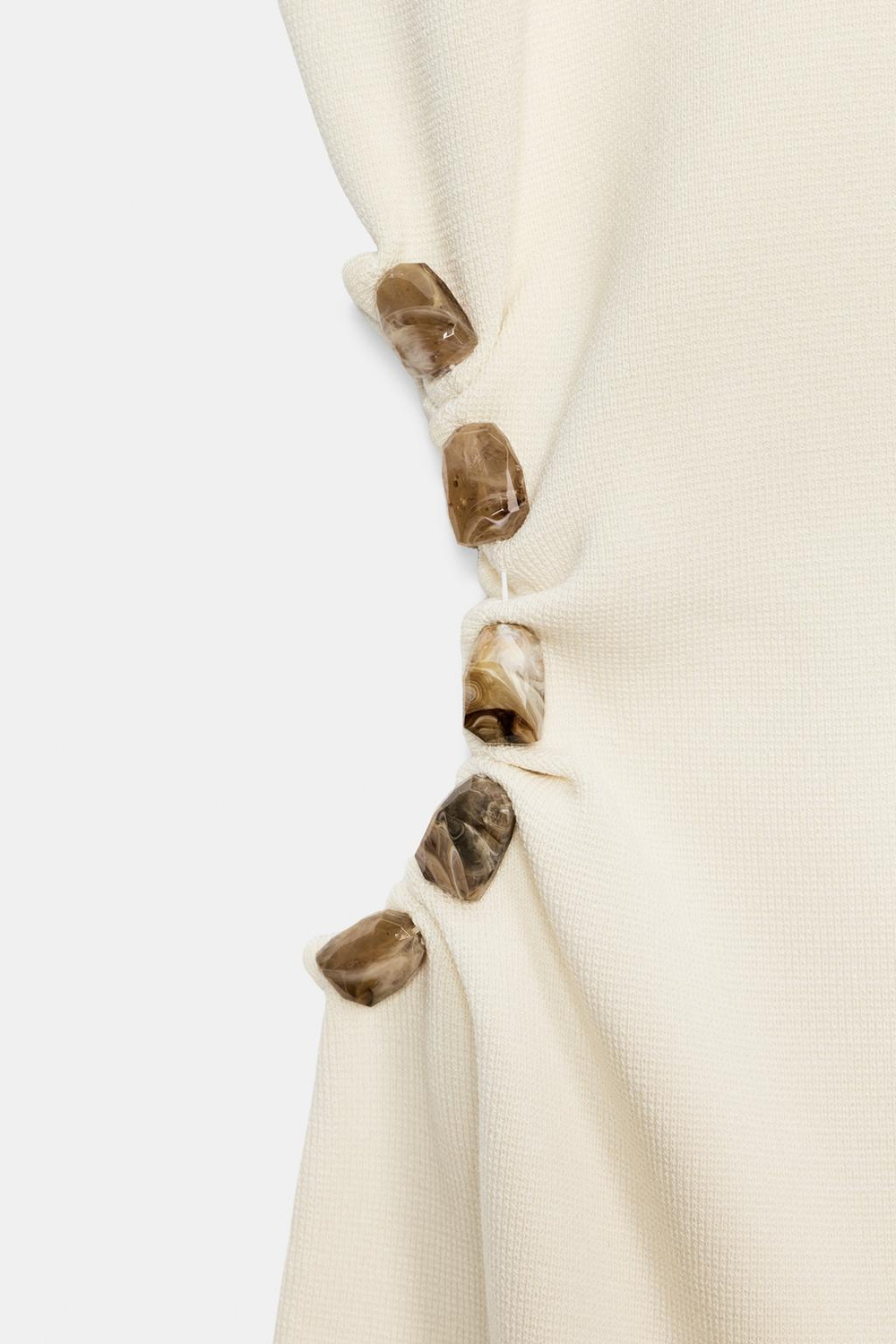 ZARA ТРИКОТАЖНОЕ ПЛАТЬЕ С ВЫРЕЗАМИ И БУСИНАМИ, ЭКРЮ