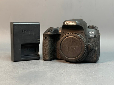 Canon EOS 77D 58.000 Кадров