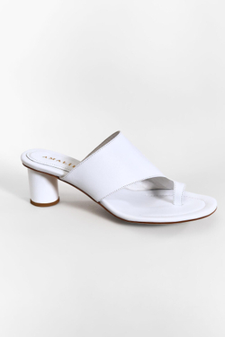 Мюли на низком каблуке из натуральной кожи AFINA / белый