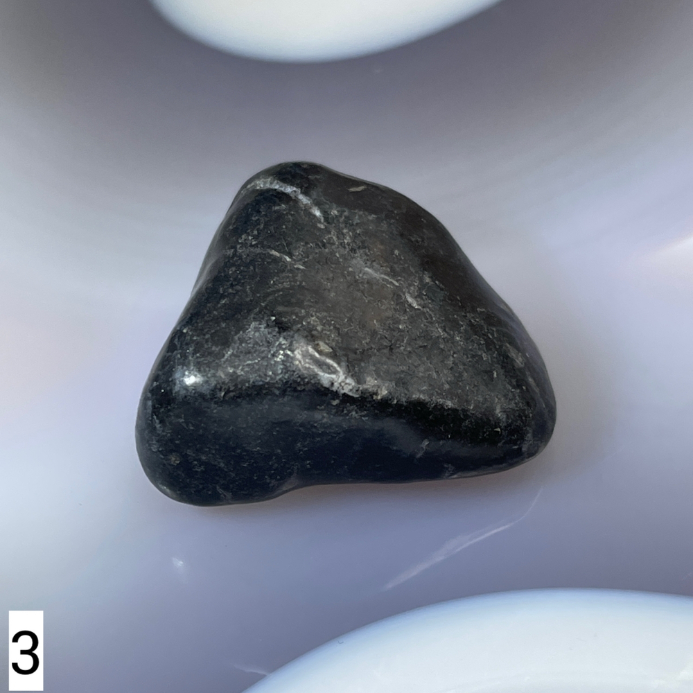 62135 Шунгит Галтовка 28-35мм--62