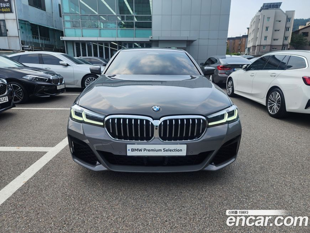 BMW 5 Series (G30) 520i M Sports (05.2021)