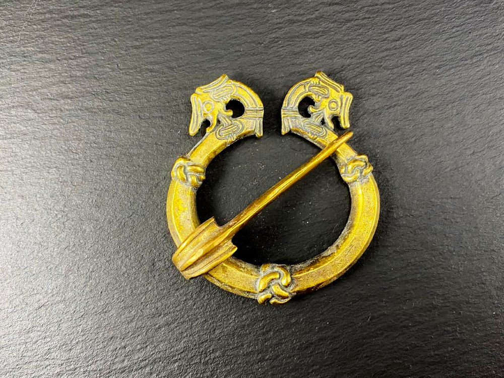 Фибула. Бирка, 10 в.