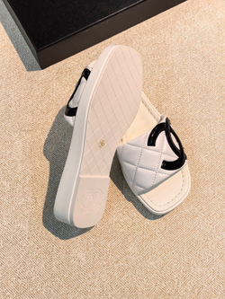 Шлепанцы Chanel