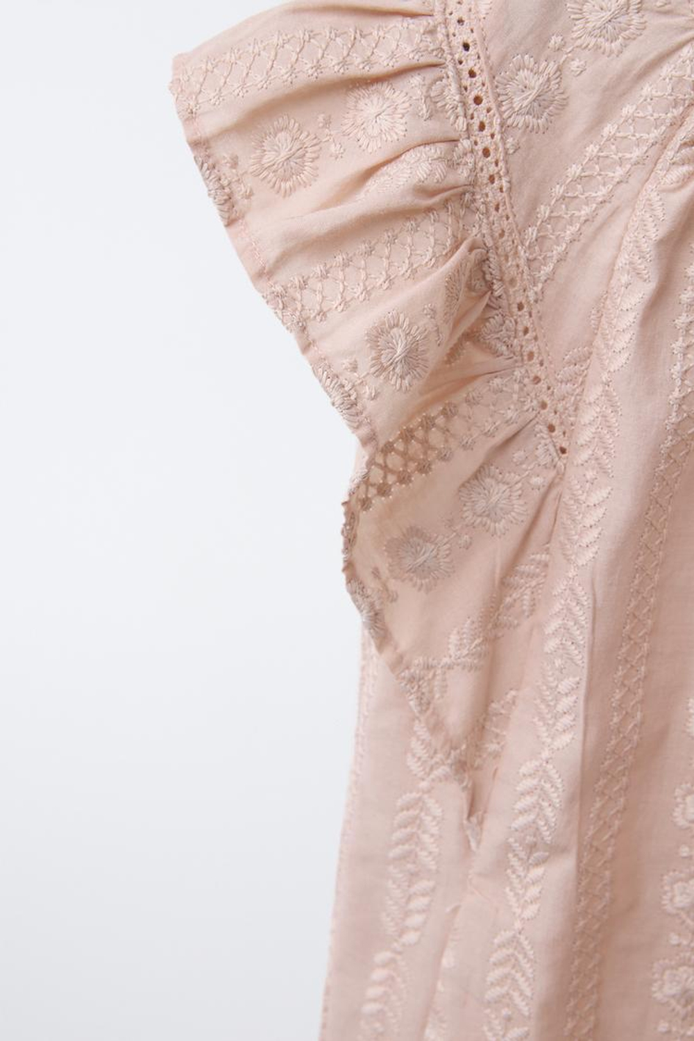 ZARA БЛУЗА С ВОЛАНАМИ И ВЫШИВКОЙ, ЦВЕТ РОЗОВОГО ДЕРЕВА