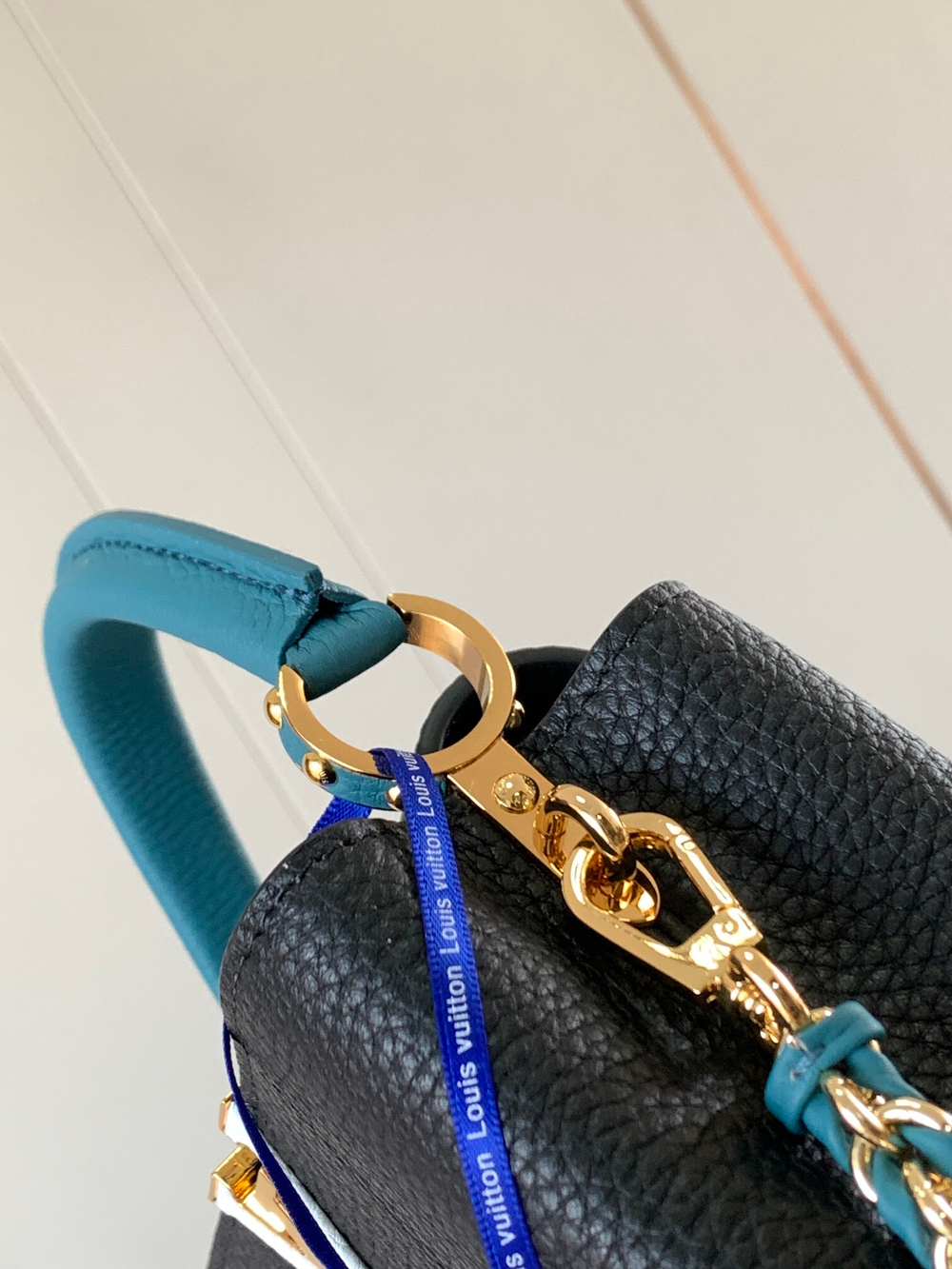 Louis Vuitton Capucines Mini