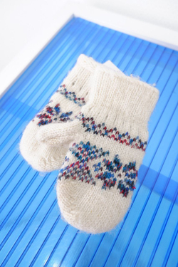 Рукавички с орнаментом на 2/3 года