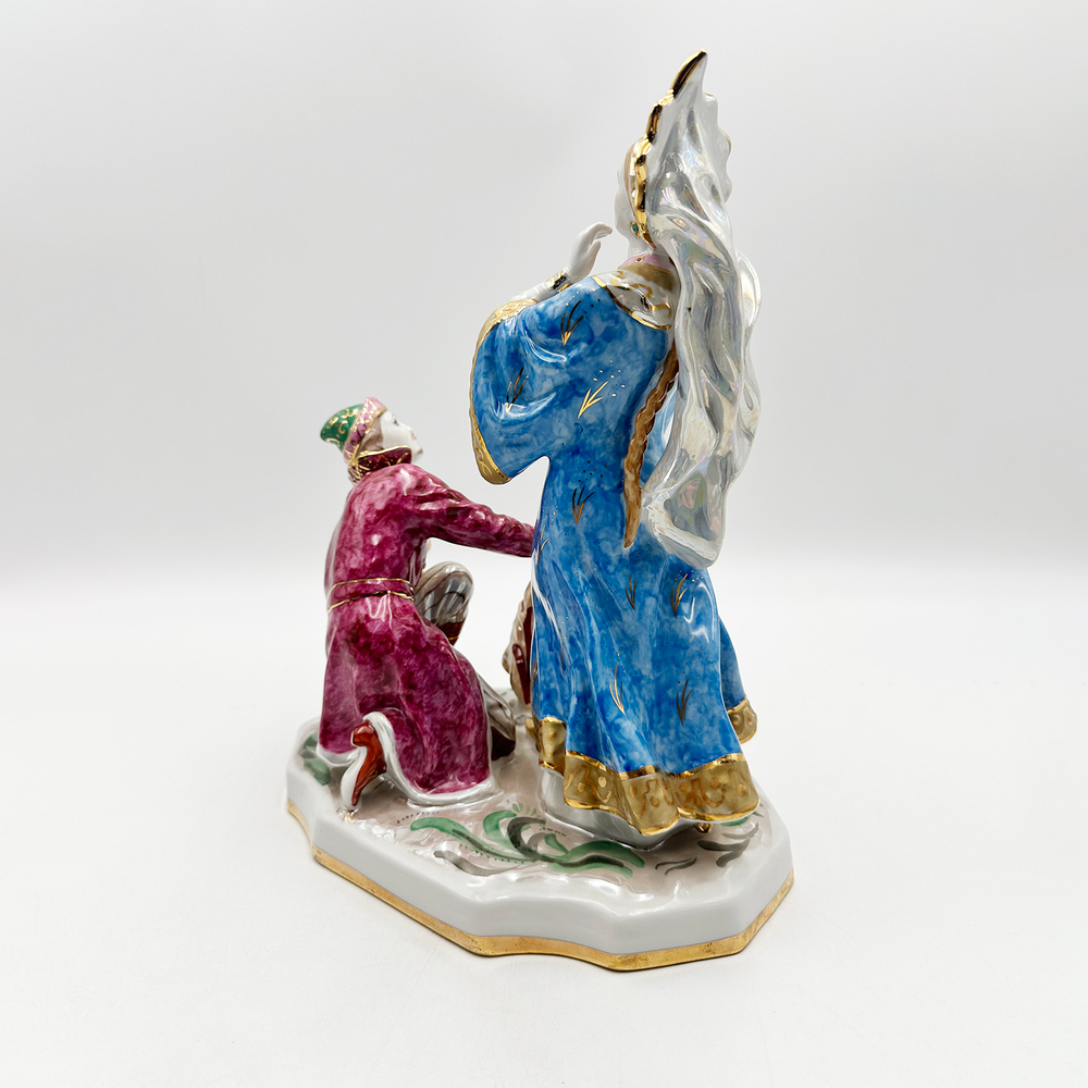 Царевна-лягушка. Статуэтка фарфоровая. Автор Богданова О. М.СССР Дулево. 1970-егг. Ручная роспись, з