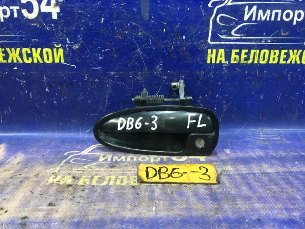 Ручка двери передней левой внешняя Honda INTEGRA 2000