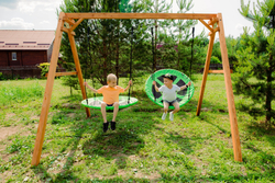 Деревянные качели с двумя качелями гнездо Свиби
