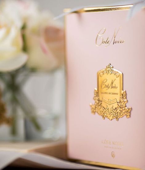 Букет из 5 светло-розовых роз в прозрачной вазе, Cote Noire