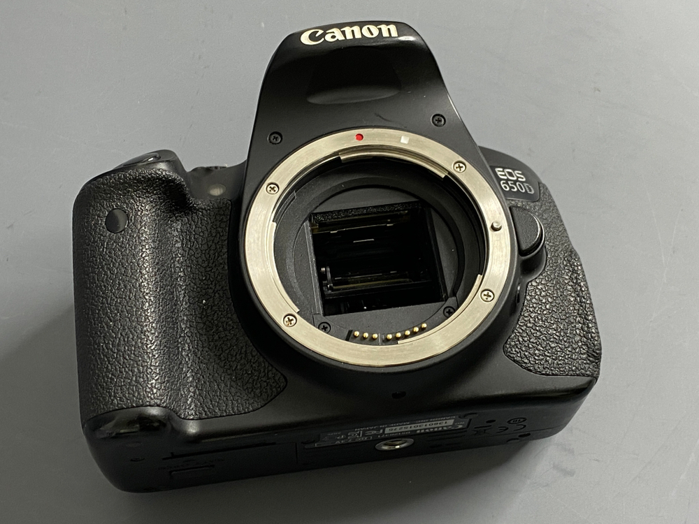 Canon 650D Не работает датчик положения экрана