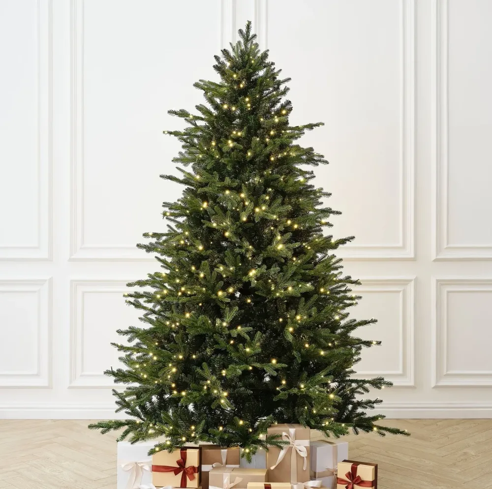 Елка с гирляндой встроенной «Elegance» (Литая+пвх) 210 см / 2,1 м