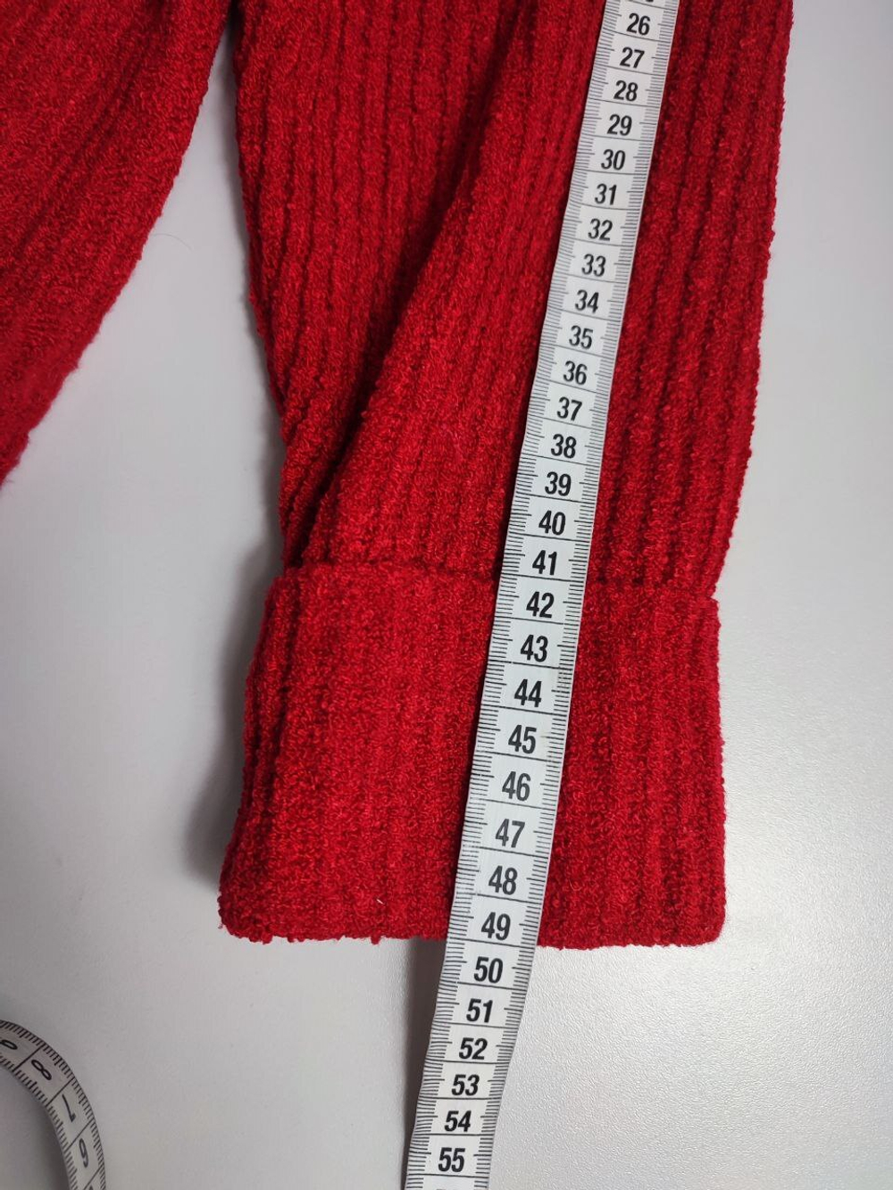Кардиган красного цвета 52 размер