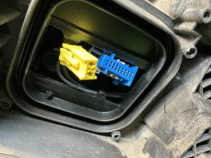 Фара левая Mercedes V W447 (2014-н.в.) LED