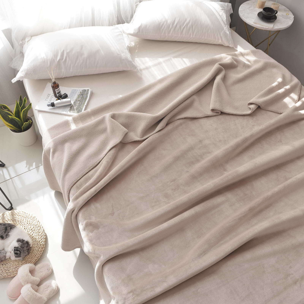 Покрывало 160х220 Sofi De MarkO София бежевое