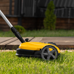 Портативная аккумуляторная газонокосилка CLM-22, Li-ion, 20В, 220 мм // Denzel