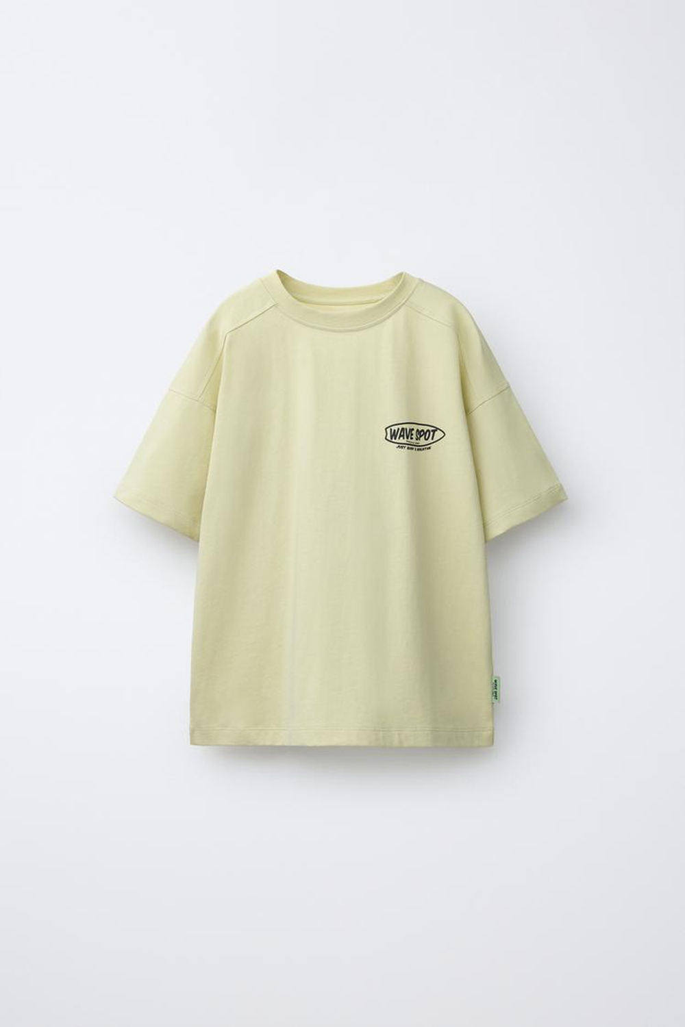 ZARA КОМПЛЕКТ ИЗ ФУТБОЛКИ И ШОРТОВ, ЛАЙМОВЫЙ