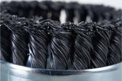 Щетка чашечная усиленная для УШМ (жгутированная стальная проволока 0,5 мм, 100 мм) MIRAX 35144-100