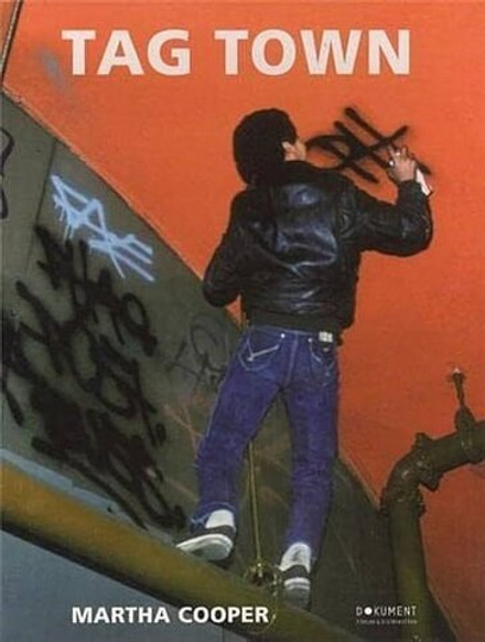 Книга Tag Town by Martha Cooper