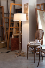 Floor design lamp Fad by Santa Cole