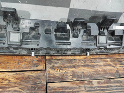 ДХО центральный подсветка логотипа Exeed RX 23-нв Б/У Оригинал 605000792AA