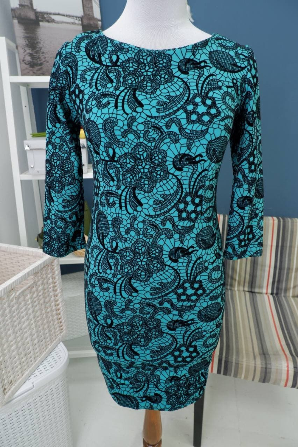 Платье оригинальное 42 размер