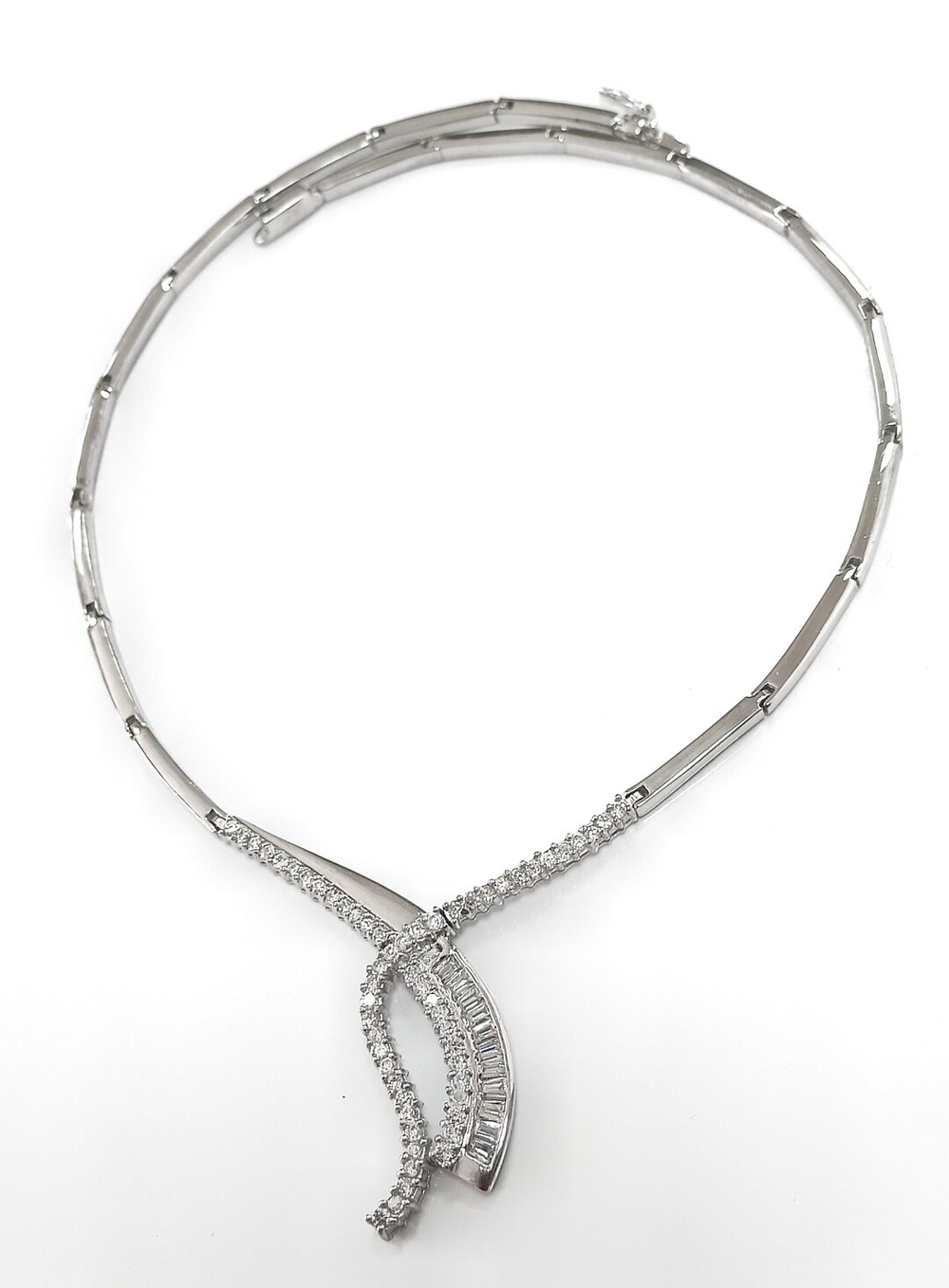 Колье Эстерелла - ювелирное украшение из серебра 925-й пробы